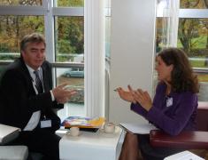 Milan Zver se je v Bruslju srečal z direktorico Društva za razvoj kulture dialoga, Zsuzso Breier