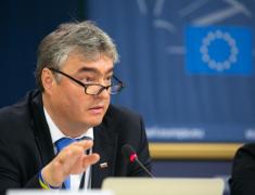 Kršitve pravic predsedniku največje opozicijske stranke so imele velike posledice za celotno državo Kršitve pravic predsedniku največje opozicijske stranke so imele velike posledice za celotno državo