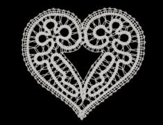 Evropska geografska zaščita za izdelke, kot so ribniška suha roba ali idrijska čipka Evropska geografska zaščita za izdelke, kot so ribniška suha roba ali idrijska čipka