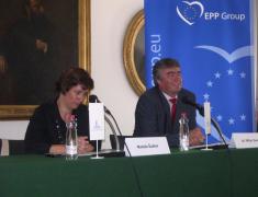 Novinarska konferenca ob 1. obletnici zadnjih evropskih volitev