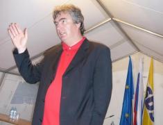 V okviru letnega tabora SDS v Lepeni je imel dr. Milan Zver predavanje z naslovom »Slovenci in Evropa«