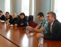 Dr. Zver se je srečal s skupino srednješolskih učiteljev iz Slovenije Dr. Zver se je srečal s skupino srednješolskih učiteljev iz Slovenije