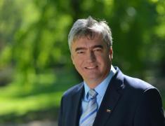 Dr. Milan Zver ob evropskem dnevu jezikov: "Evropsko bogastvo je v ljudeh in v kulturni ter jezikovni raznolikosti"