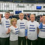 Slovenski poslanci Evropske ljudske stranke proti Junckerjevi izbiri Alenke Bratušek