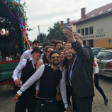 Selfie z mladimi